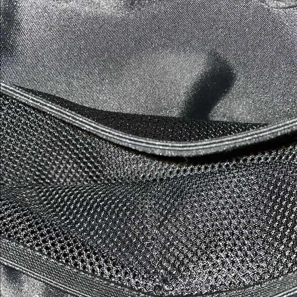 lululemon athletica Black Woman’s Bag - Picture 5 of 11
